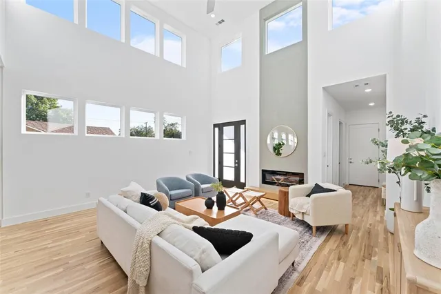 $599,900 | 2315 South Vernon Avenue, Dallas, TX 75224