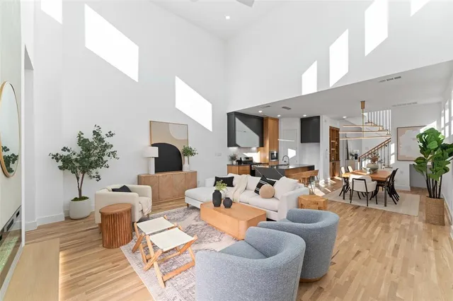 $599,900 | 2315 South Vernon Avenue, Dallas, TX 75224