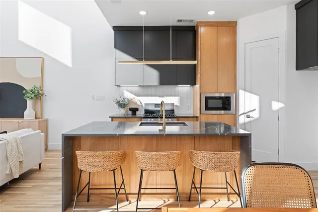 $599,900 | 2315 South Vernon Avenue, Dallas, TX 75224