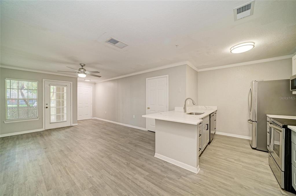 8932 Manor Loop, Unit 102 Bradenton, FL 34202 - Photo 15 of 49 Gallery Image 15