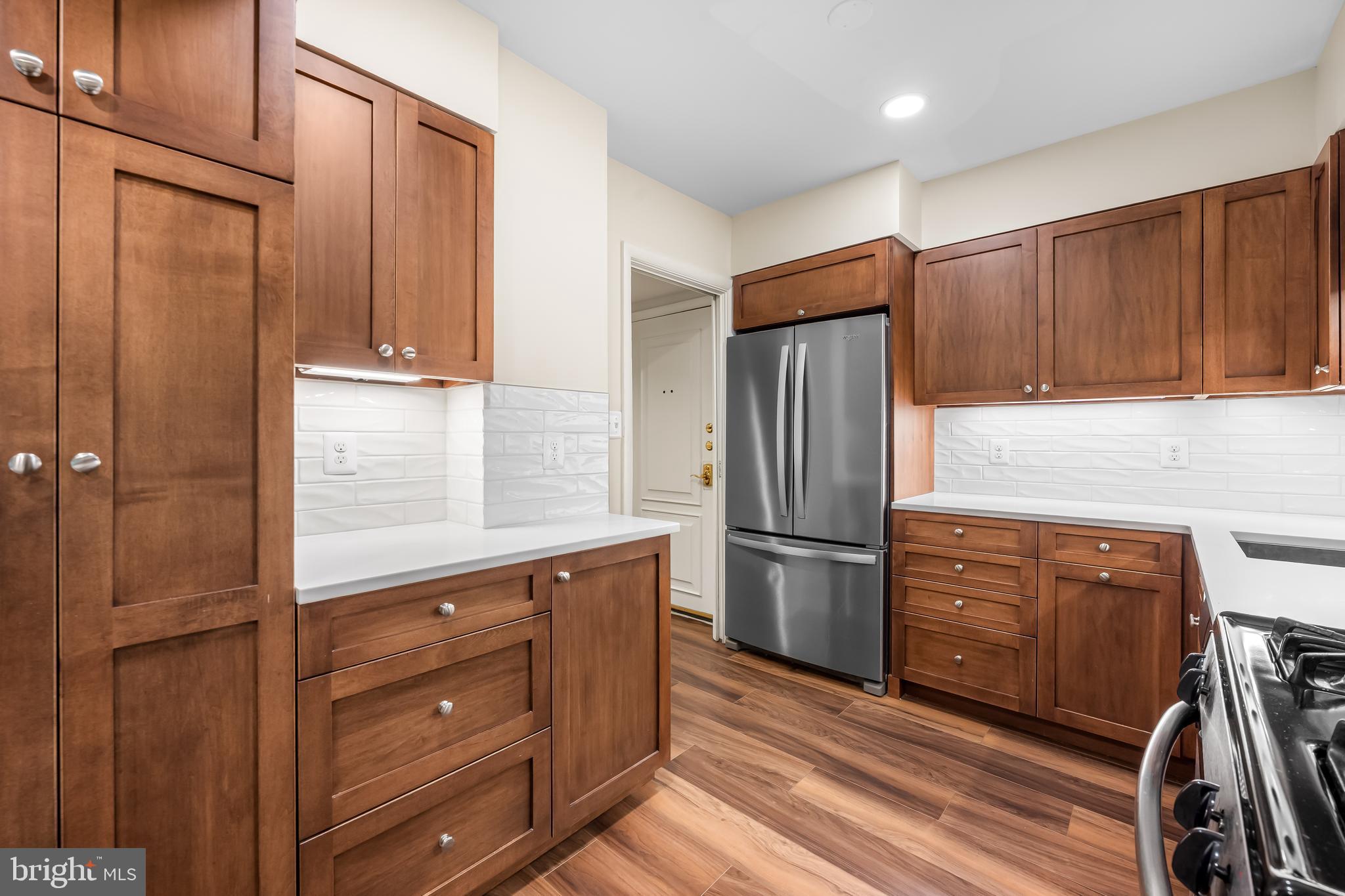 200 Cross Keys Road, Unit R43 Baltimore, MD 21210 - Photo 6 of 34
