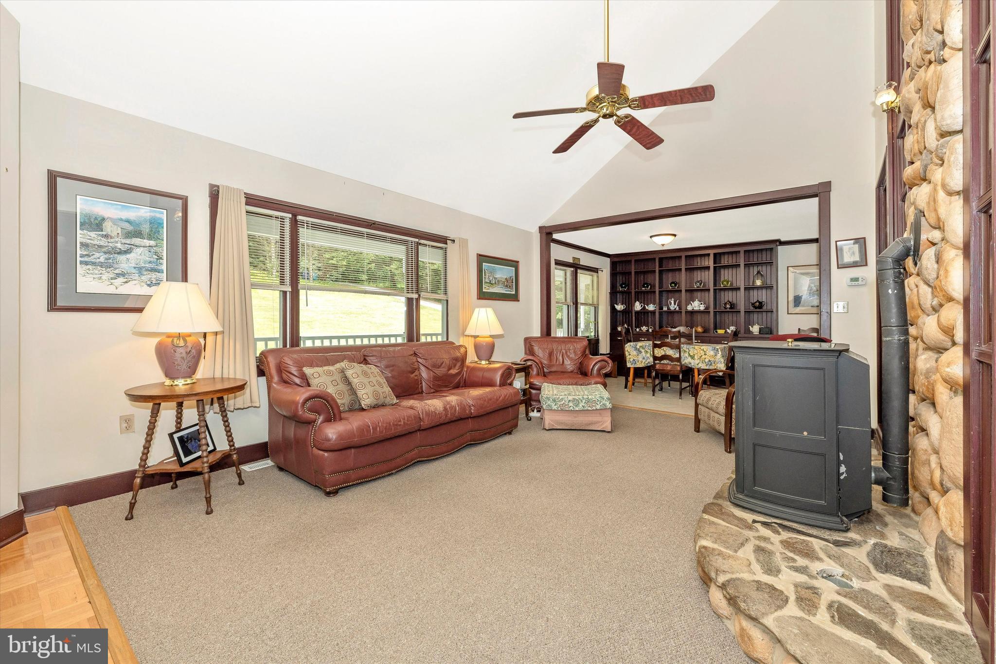 11007 Pleasant Walk Road Myersville, MD 21773 - Photo 11 of 63