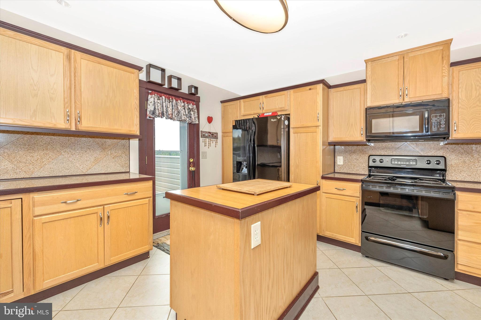 11007 Pleasant Walk Road Myersville, MD 21773 - Photo 14 of 63