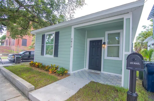 $2,550 | 2810 North 16th Street, Tampa, FL 33605