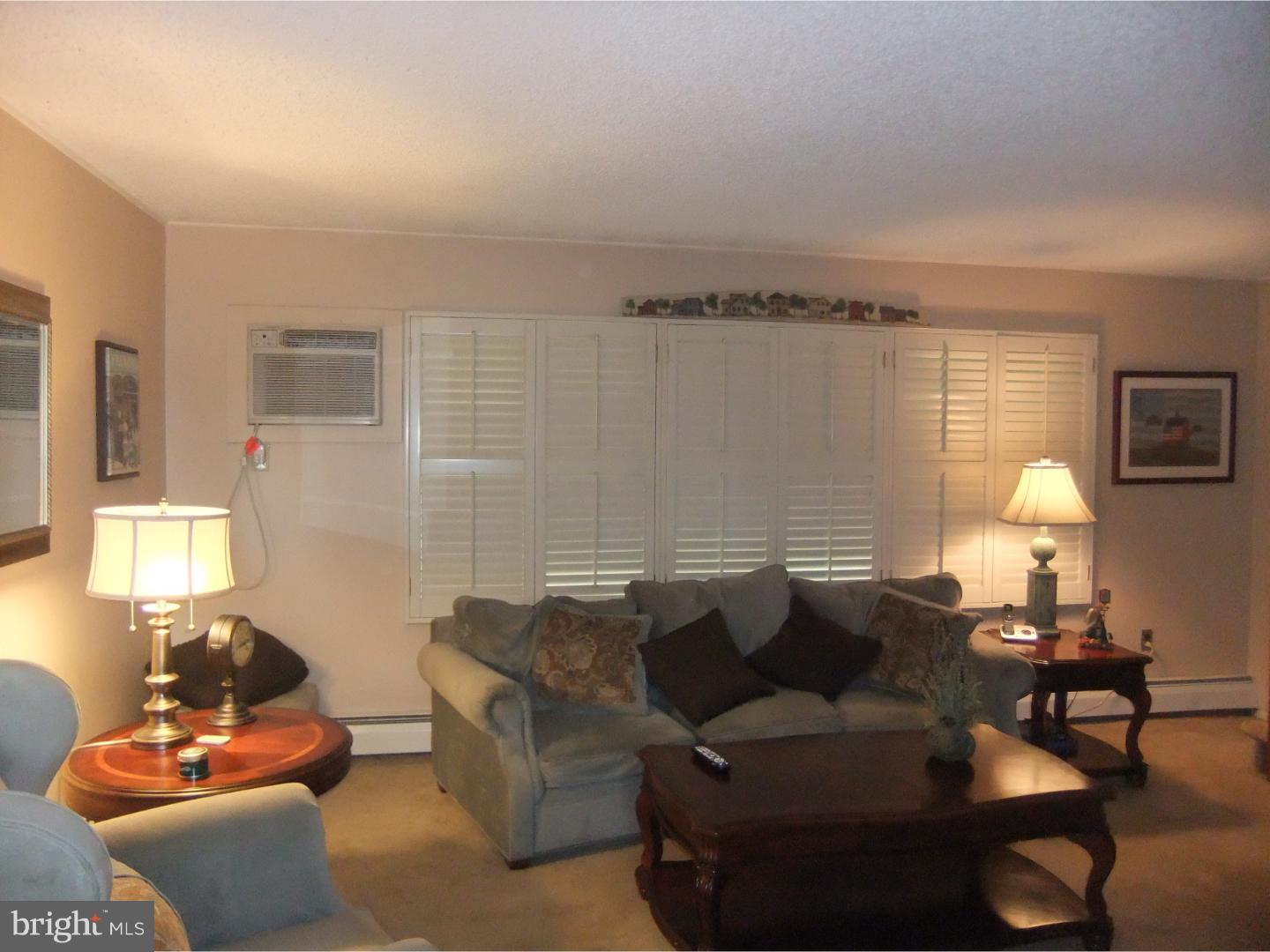 7 Winding Road Levittown, PA 19057 - Photo 3 of 25 Gallery Image 3