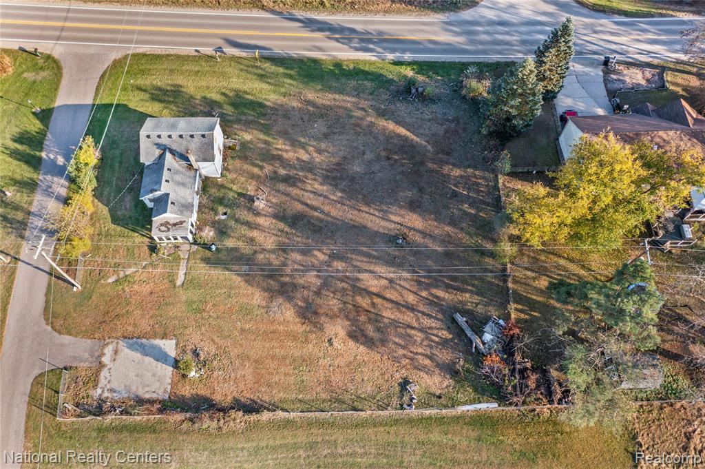 8292 Pettysville Road Pinckney, MI 48169 - Photo 8 of 16