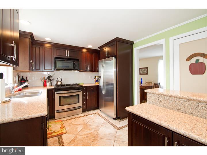 1000 South Fairview Street Riverside, NJ 08075 - Photo 6 of 24