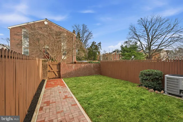 $650,000 | 4563 Airlie Way, Annandale, VA 22003