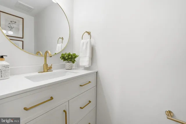 $650,000 | 4563 Airlie Way, Annandale, VA 22003