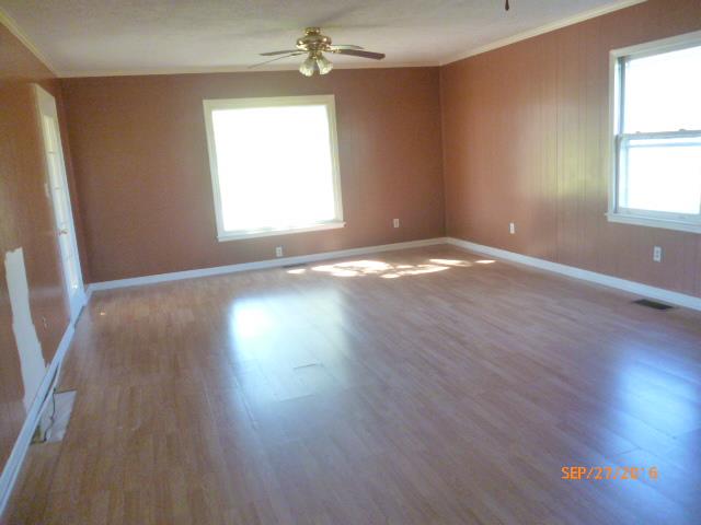 1015 Cheek Road Cumberland Furnace, TN 37051 - Photo 2 of 9 Large living room