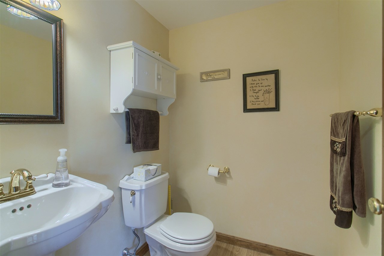11 Meadowbrook Road Derry, NH 03038 - Photo 11 of 28
