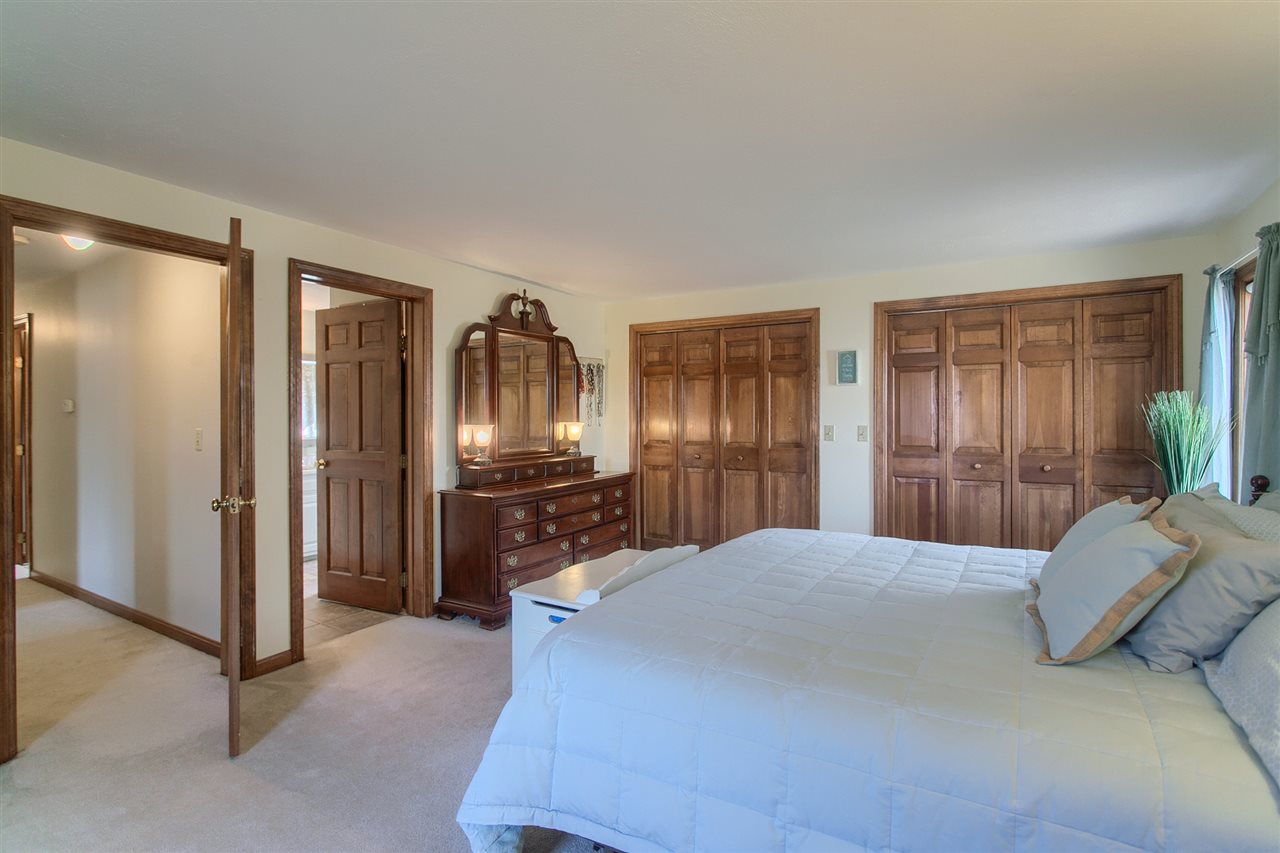 11 Meadowbrook Road Derry, NH 03038 - Photo 14 of 28