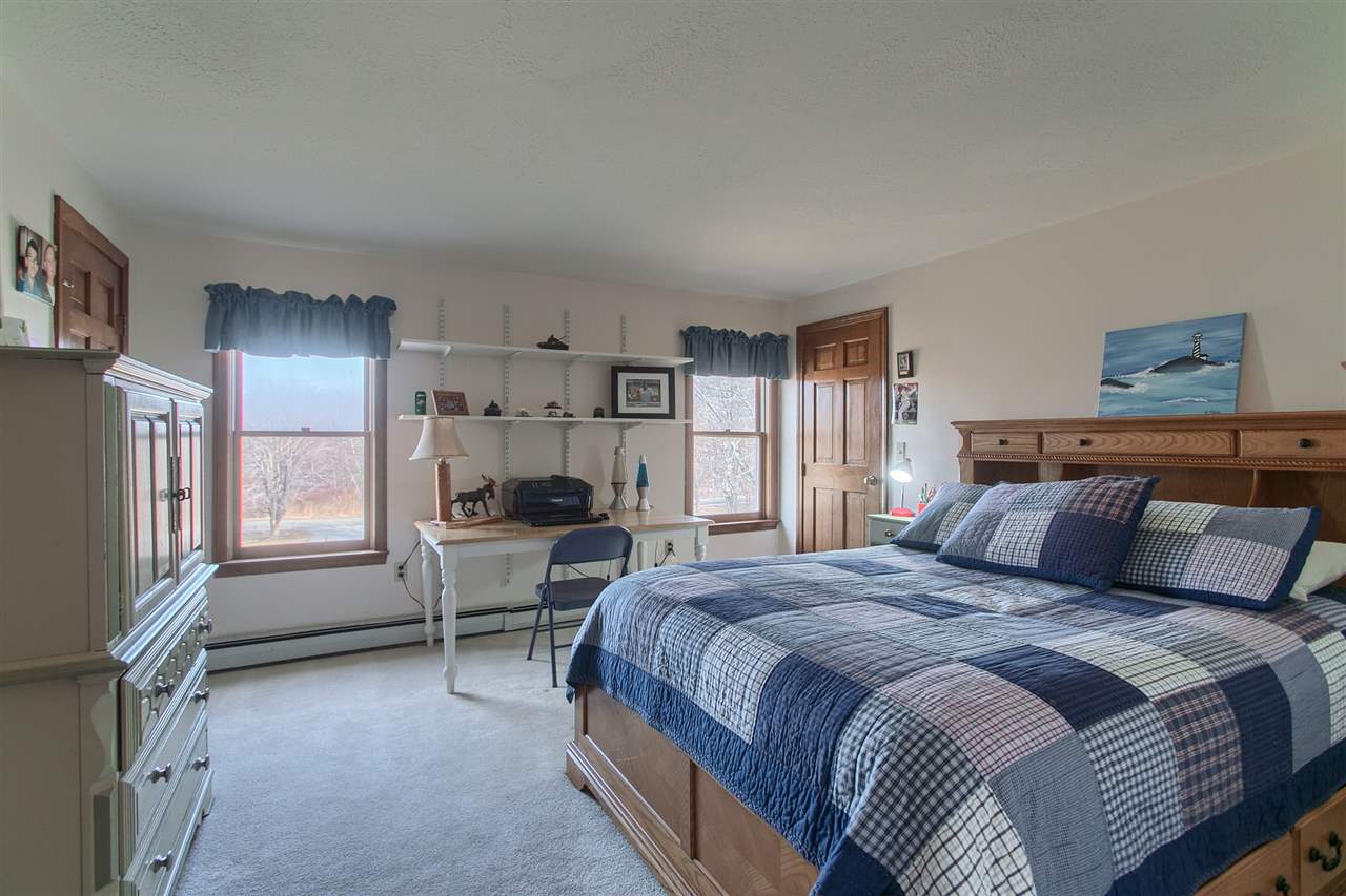 11 Meadowbrook Road Derry, NH 03038 - Photo 19 of 28