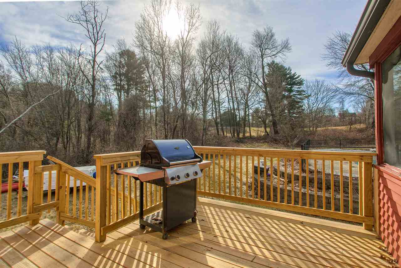 11 Meadowbrook Road Derry, NH 03038 - Photo 26 of 28