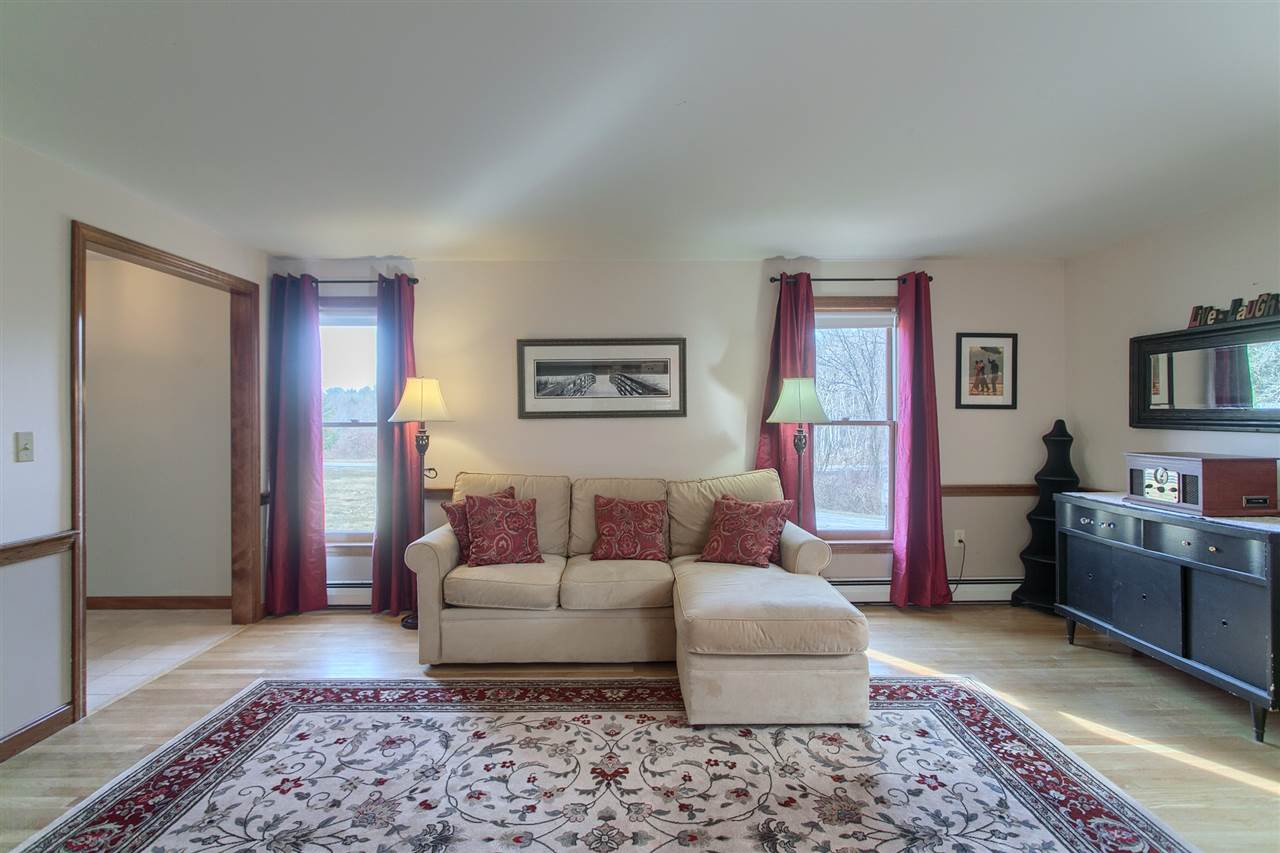 11 Meadowbrook Road Derry, NH 03038 - Photo 6 of 28