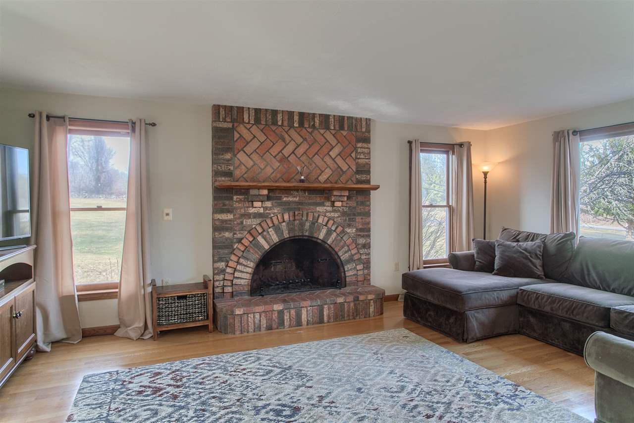 11 Meadowbrook Road Derry, NH 03038 - Photo 7 of 28