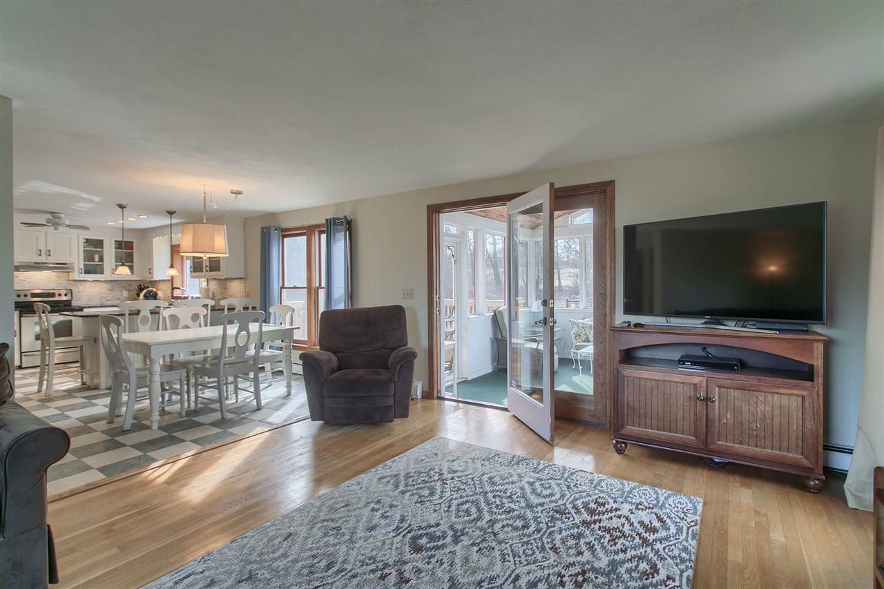 11 Meadowbrook Road Derry, NH 03038 - Photo 8 of 28