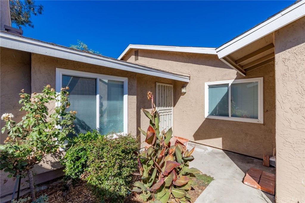 44727 La Paz Road, Unit B Temecula, CA 92592 - Photo 1 of 1 a front view of a house with a yard
