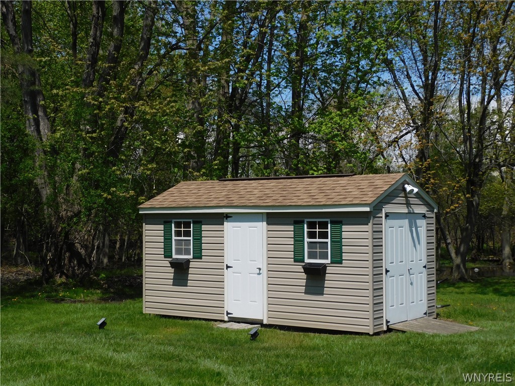 720 Fisher Road West Seneca, NY 14224 - Photo 3 of 4