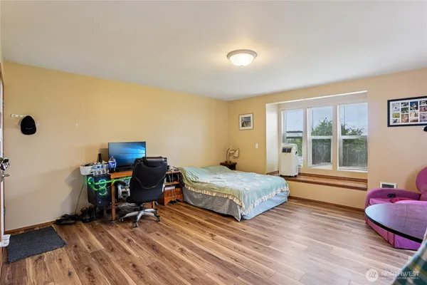 $750,000 | 9509 237th Street East, Graham, WA 98338