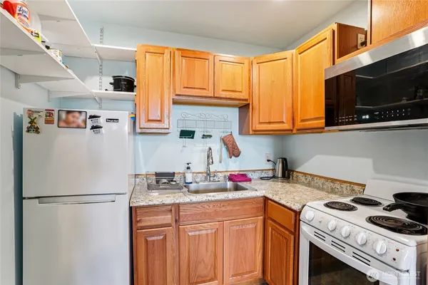 $750,000 | 9509 237th Street East, Graham, WA 98338