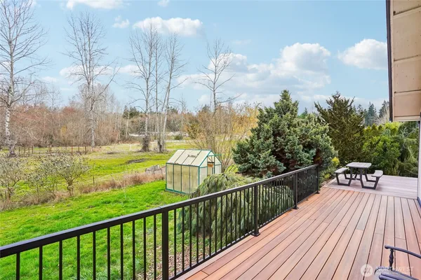 $750,000 | 9509 237th Street East, Graham, WA 98338