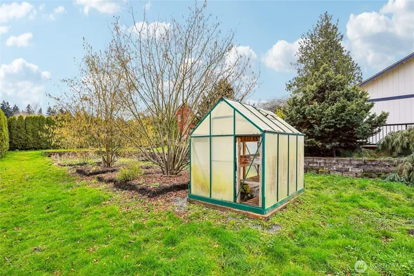 $750,000 | 9509 237th Street East, Graham, WA 98338