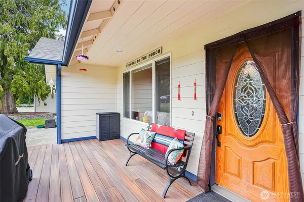 $750,000 | 9509 237th Street East, Graham, WA 98338