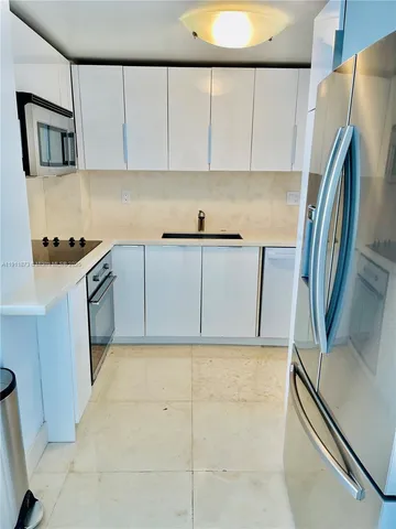 $7,300 | 20 Island Avenue, Unit 209, Miami Beach, FL 33139