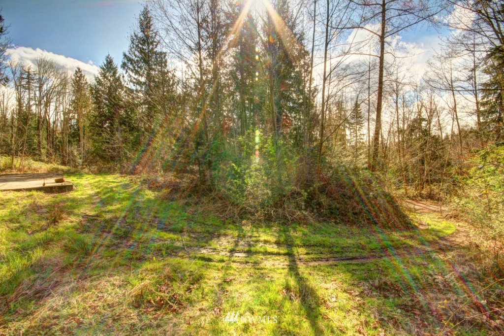3218 Lakeshore Road Bellingham, WA 98226 - Photo 1 of 7 Gallery Image 1