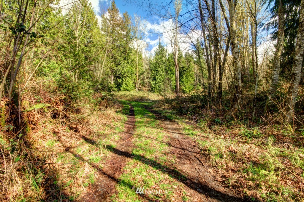 3218 Lakeshore Road Bellingham, WA 98226 - Photo 2 of 7 Gallery Image 2