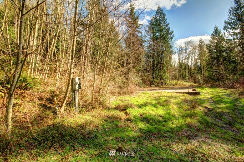 3218 Lakeshore Road Bellingham, WA 98226 - Photo 6 of 7 Gallery Image 6