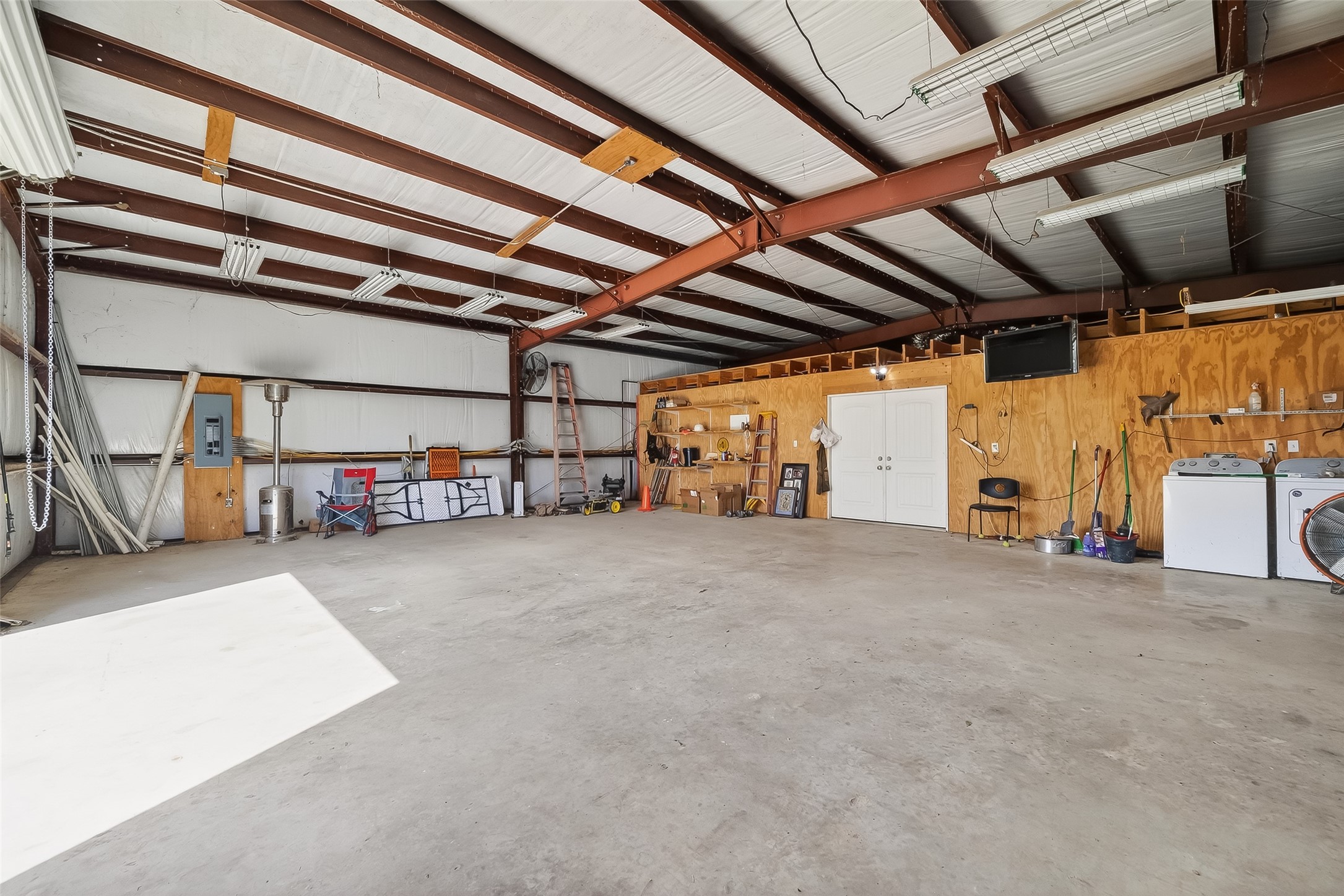 8525 Spell Road Needville, TX 77461 - Photo 20 of 33