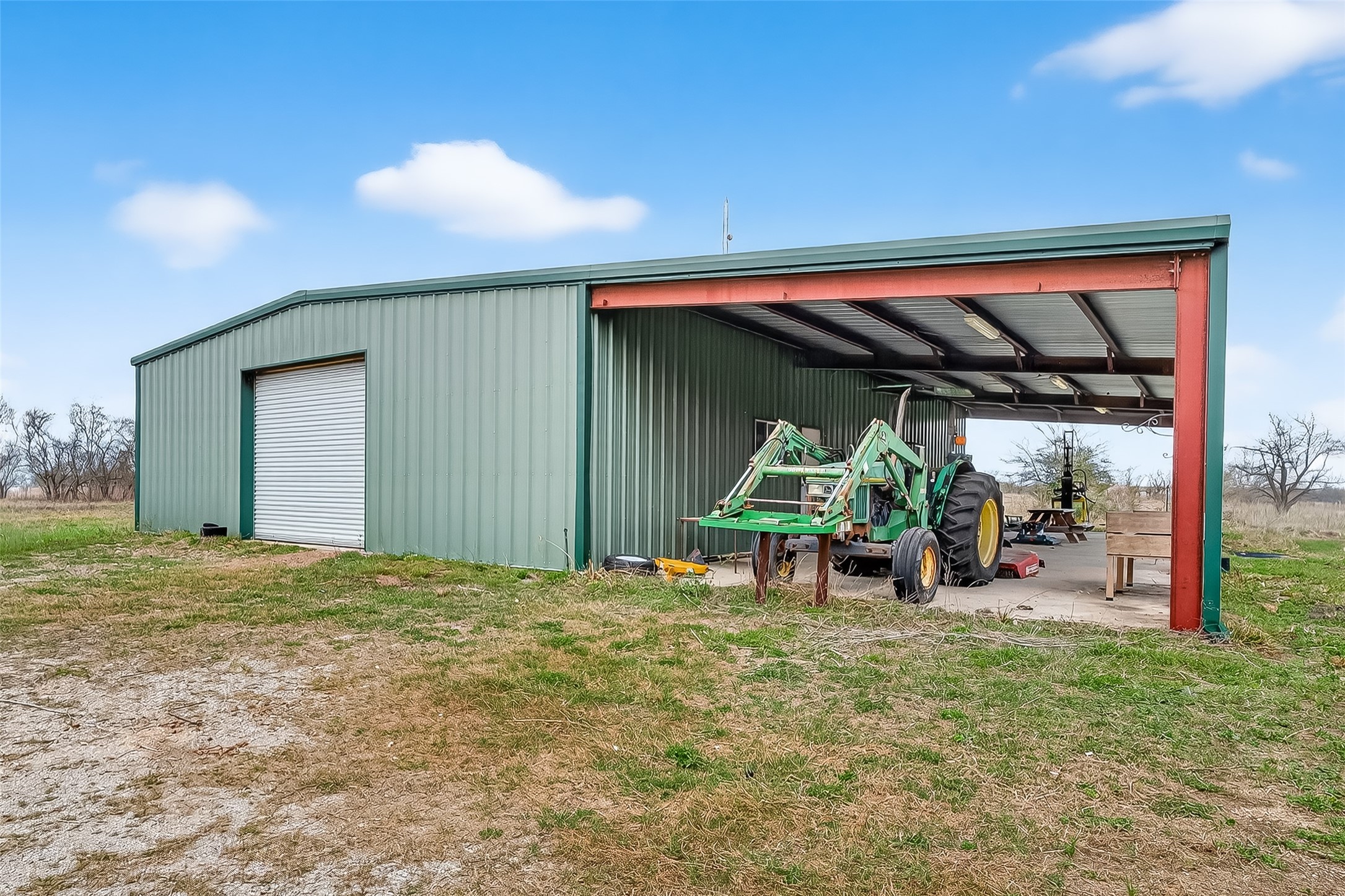 8525 Spell Road Needville, TX 77461 - Photo 2 of 33