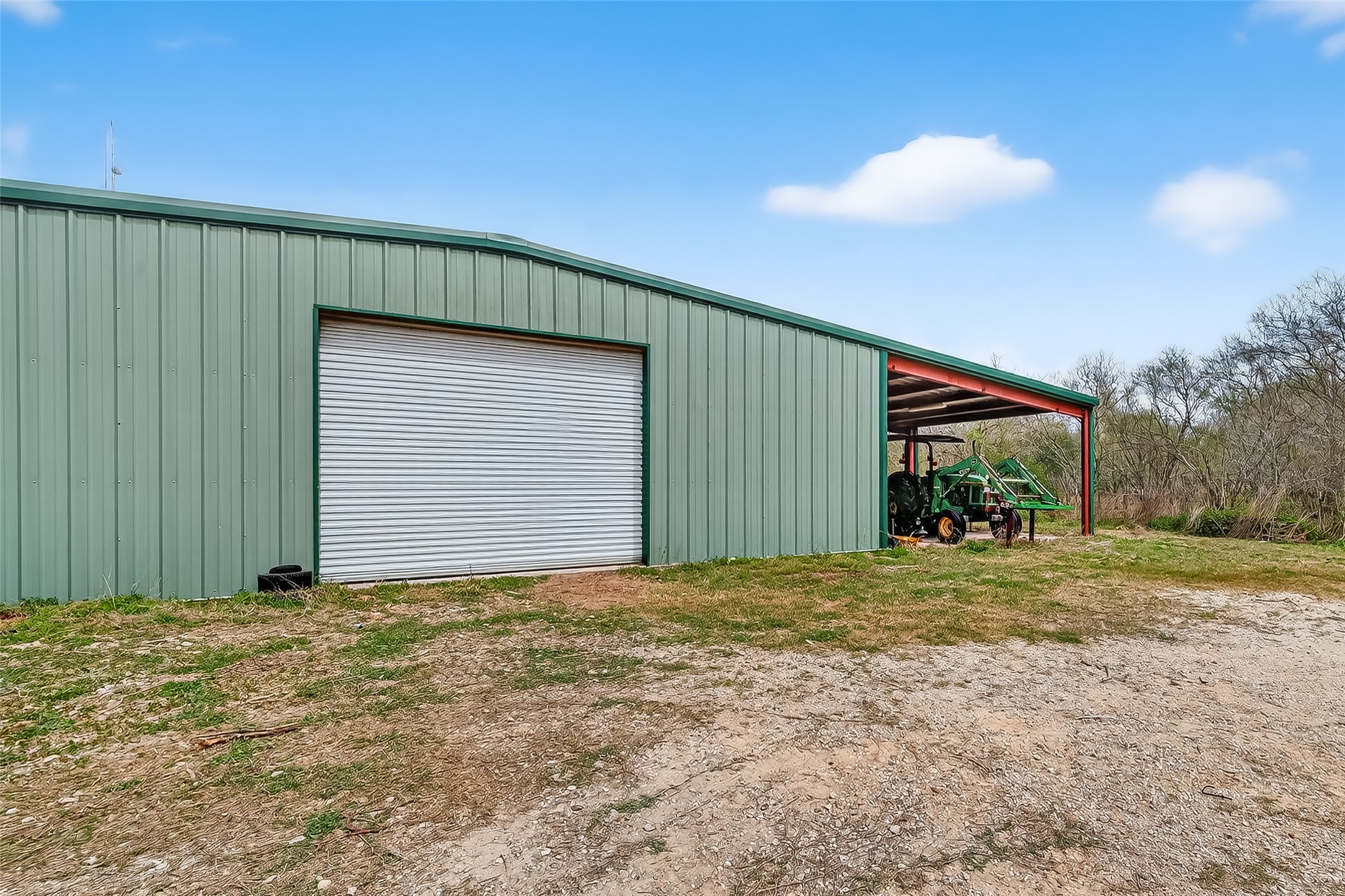 8525 Spell Road Needville, TX 77461 - Photo 3 of 33