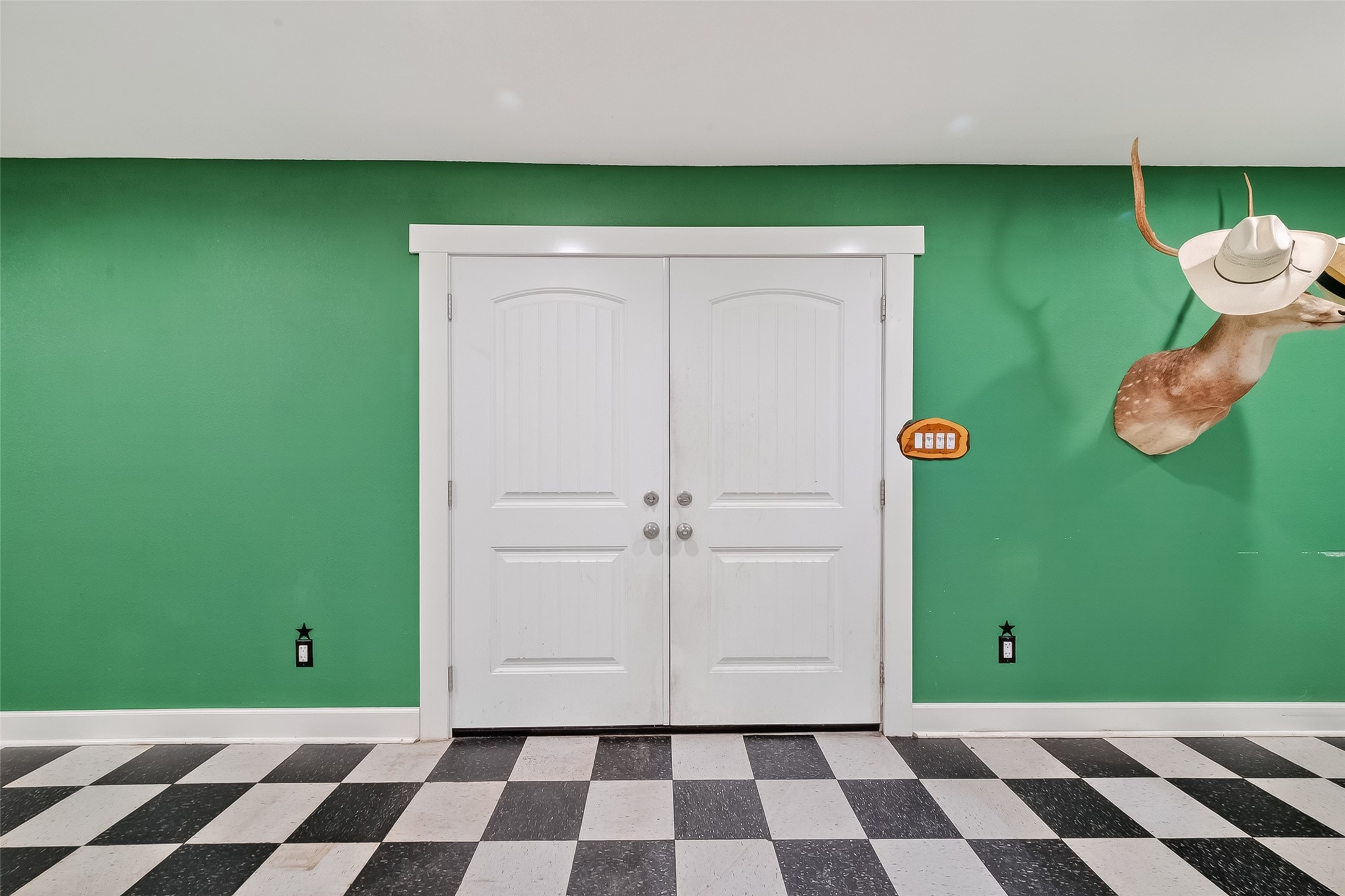 8525 Spell Road Needville, TX 77461 - Photo 4 of 33