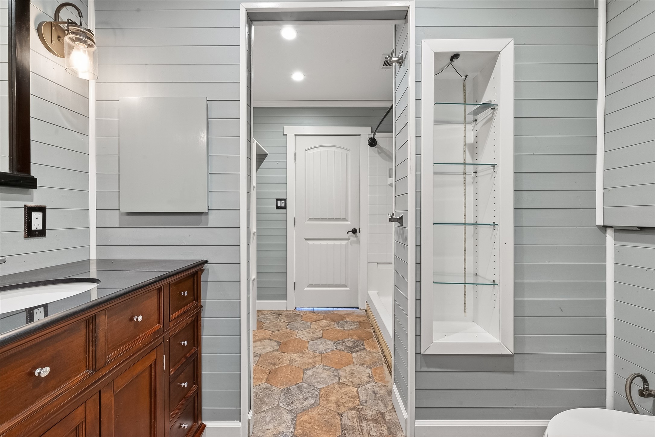 8525 Spell Road Needville, TX 77461 - Photo 10 of 33