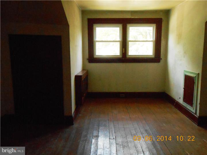510 Springfield Road Aldan, PA 19018 - Photo 14 of 18 Bedroom 4
