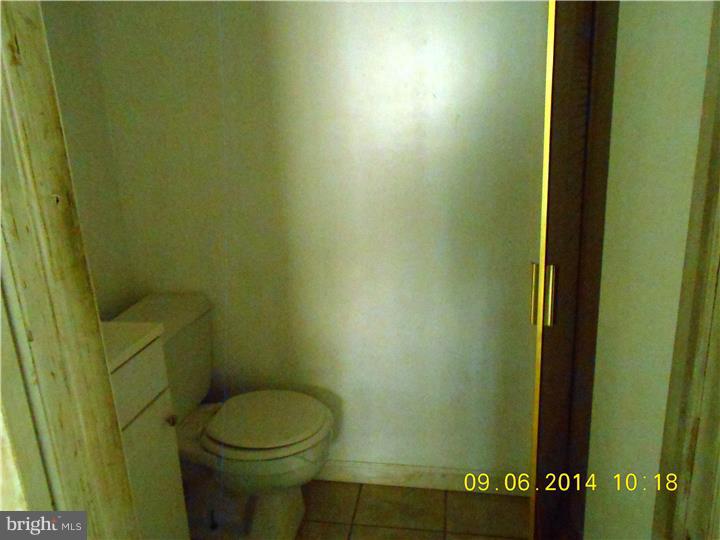 510 Springfield Road Aldan, PA 19018 - Photo 8 of 18 Half Bath