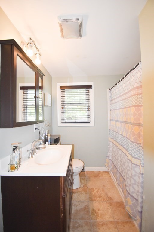 69 Ashley Road Holyoke, MA 01040 - Photo 11 of 28 Gallery Image 11