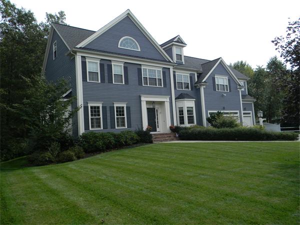 15 Minuteman Road Medfield, MA 02052 - Photo 1 of 28 Gallery Image 1