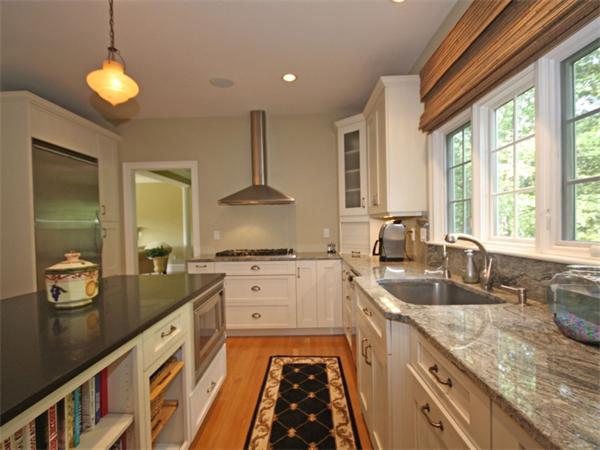 15 Minuteman Road Medfield, MA 02052 - Photo 8 of 28 Gallery Image 8