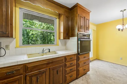 $349,900 | 467 Sandy Road, Dover, TN 37058
