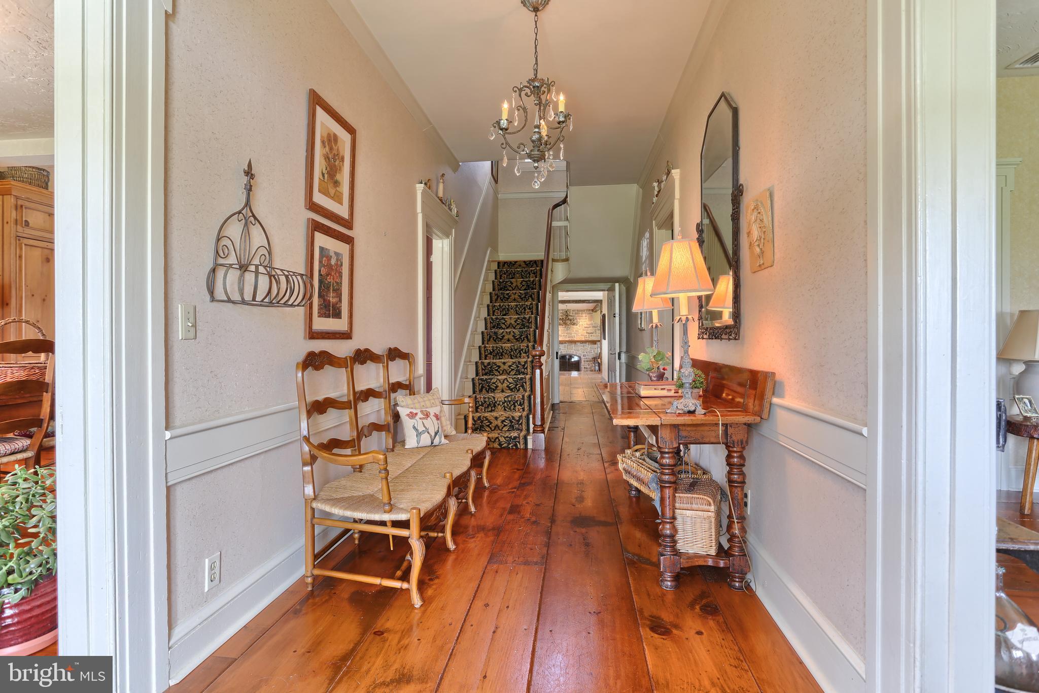 Large Foyer Entryway