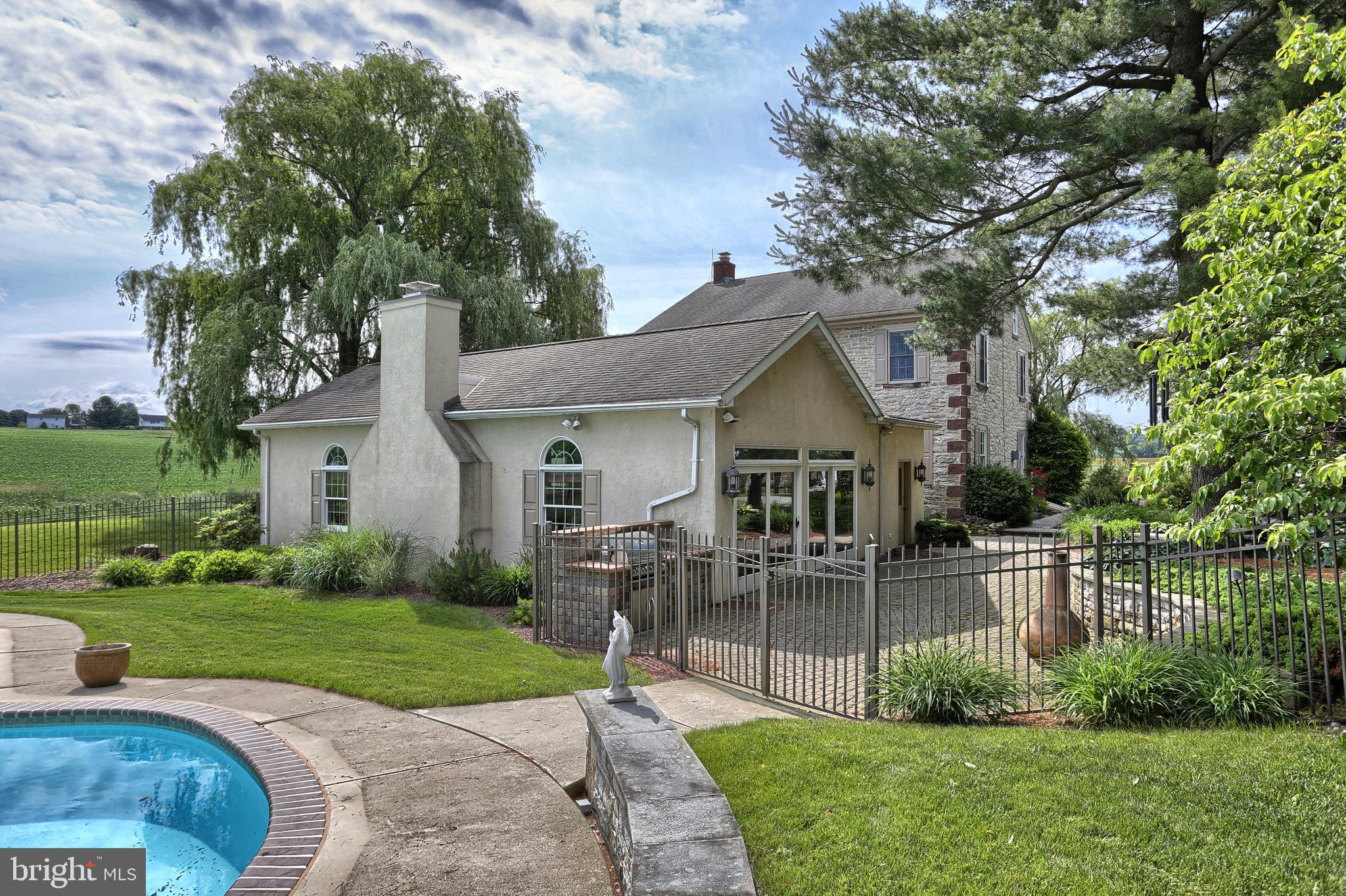 1500 Schaeffer Road Newmanstown, PA 17073 - Photo 72 of 97 Aluminum Pool Fence