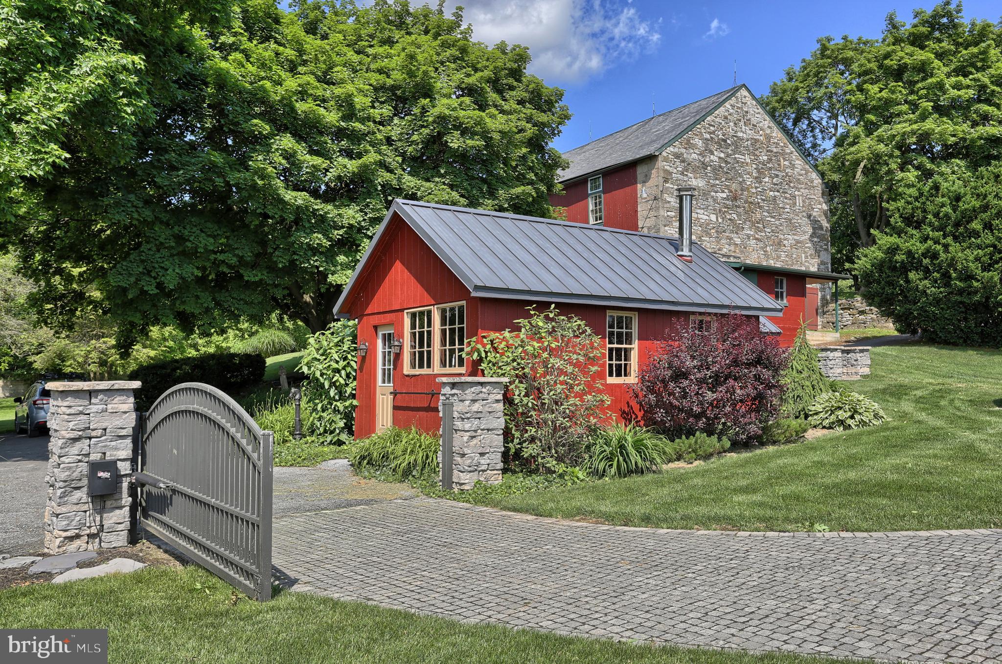 1500 Schaeffer Road Newmanstown, PA 17073 - Photo 83 of 97 Driveway with Gate