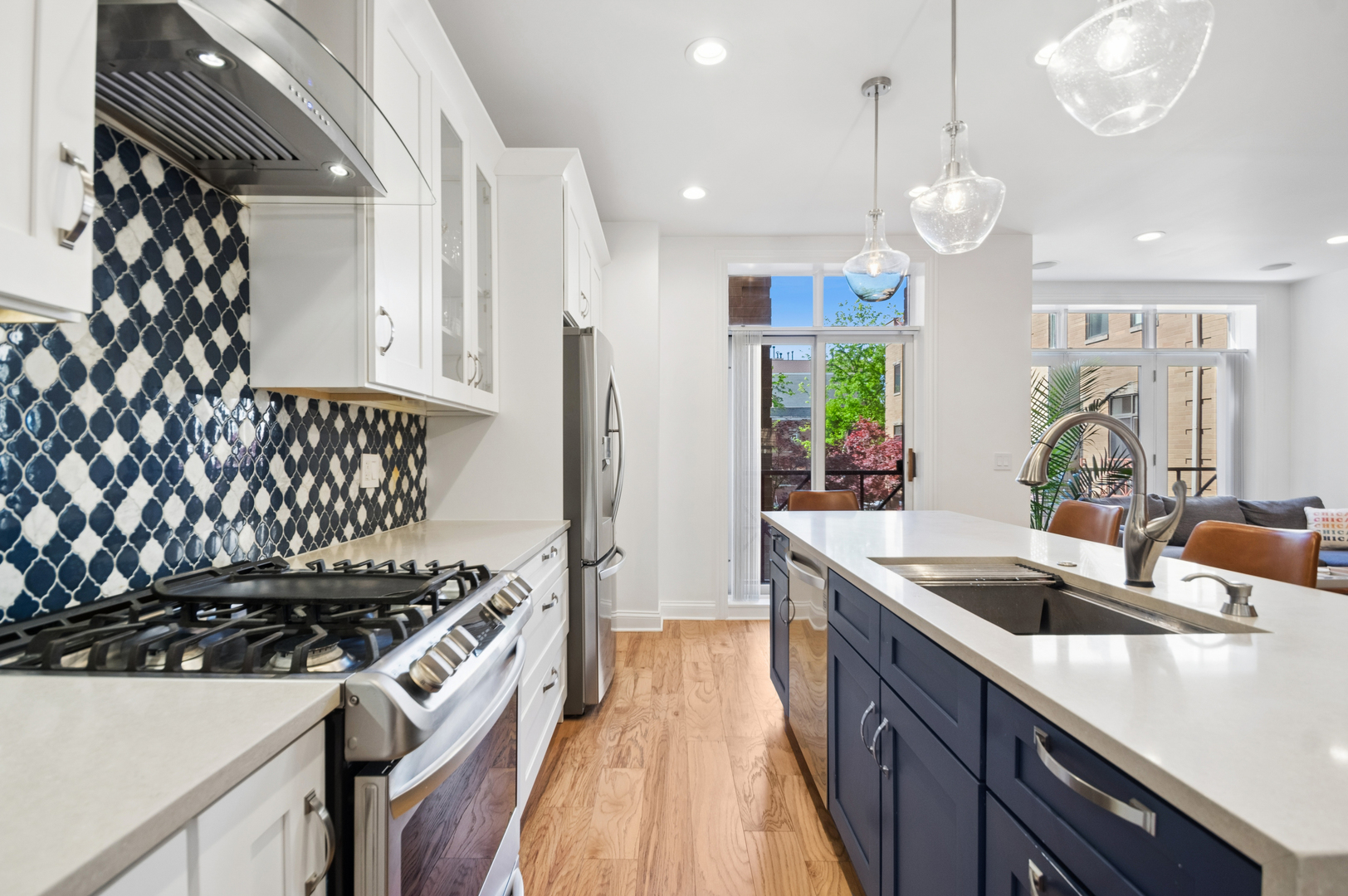1350 West Byron Street, Unit 7 Chicago, IL 60613 - Photo 7 of 25