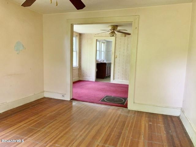 14 Nocher Road Washington, MA 01223 - Photo 8 of 17 251-455773 Living Room 4