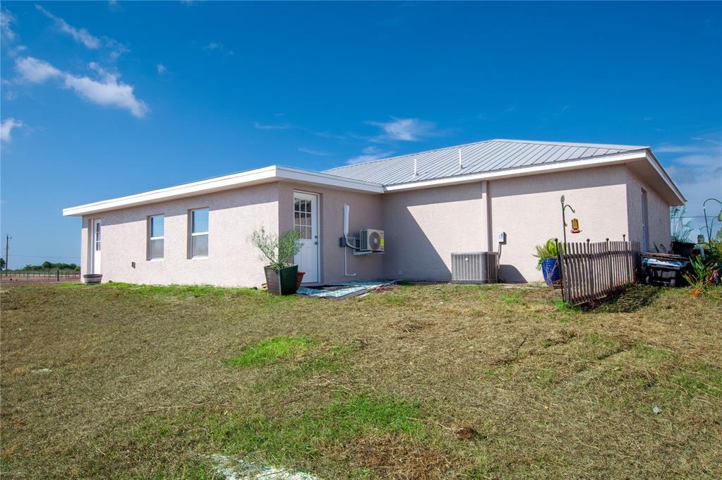 11368 Southwest Lindsay Terrace Arcadia, FL 34269 - Photo 5 of 21