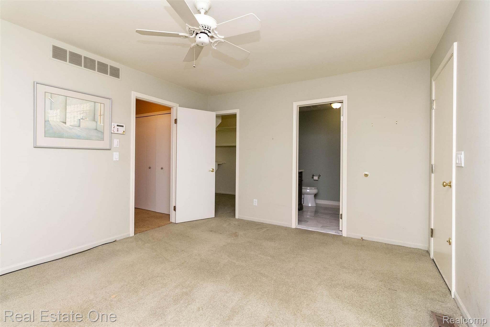 1255 Seville Road Rochester, MI 48309 - Photo 20 of 58 20.jpg
